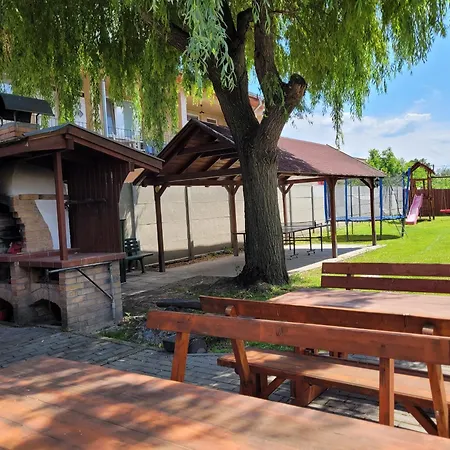 Korzo Vendégház Štúrovo